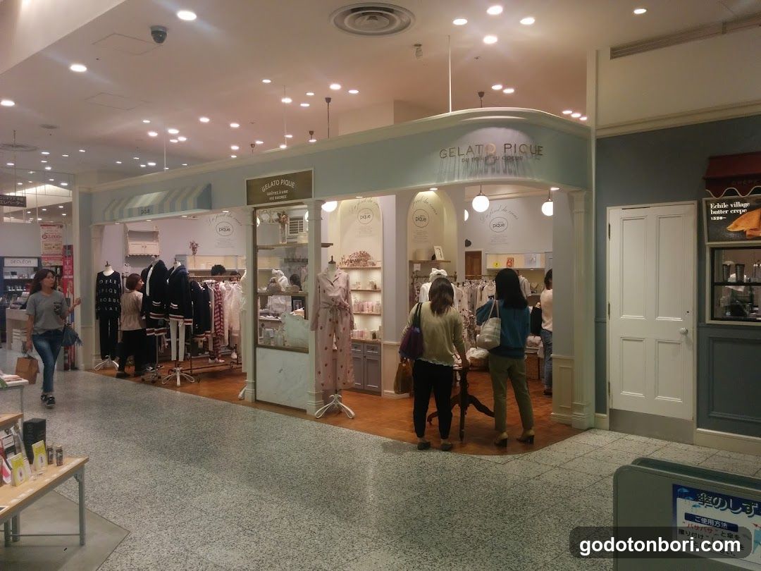 gelato pique Namba Marui Store