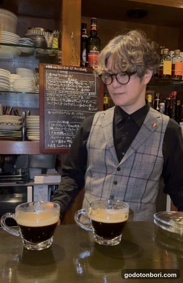 フレンチバー シャノワール Bar Français Le Chat Noir