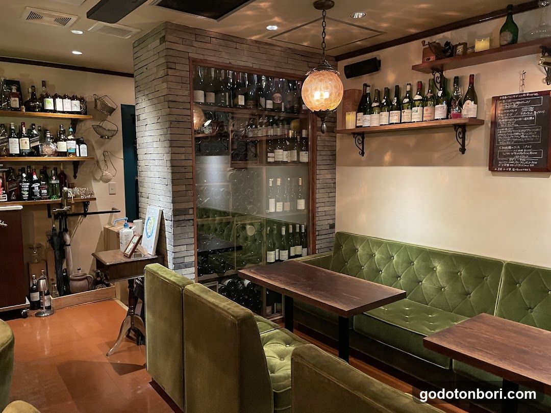 フレンチバー シャノワール Bar Français Le Chat Noir