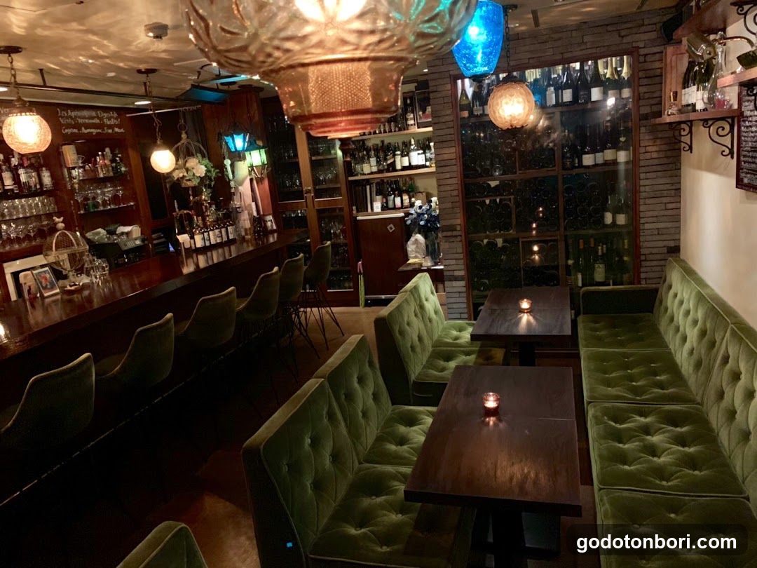 フレンチバー シャノワール Bar Français Le Chat Noir