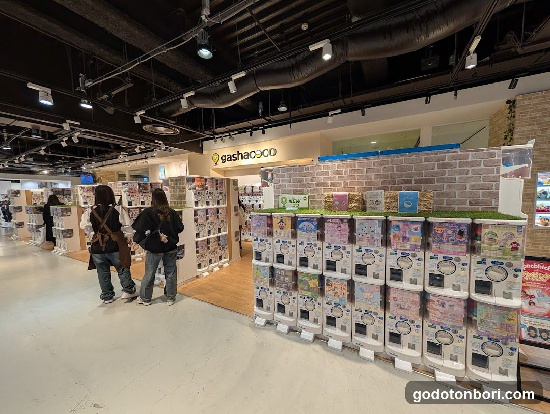gashacoco Namba Marui (Capsule Toy Store)