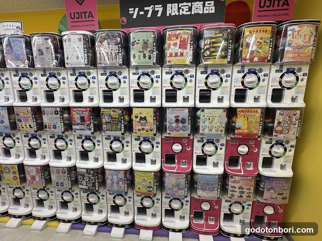 gashacoco Namba Marui (Capsule Toy Store)