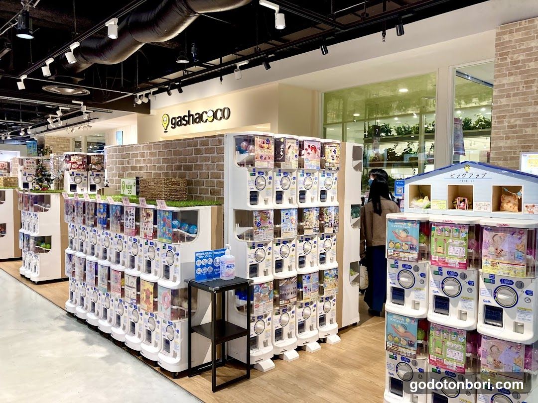 gashacoco Namba Marui (Capsule Toy Store)