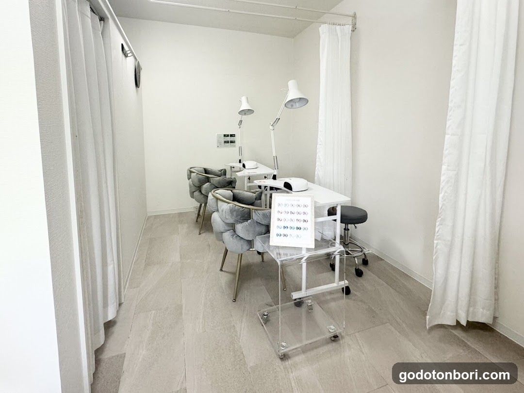 Roi by joieange Nail Salon