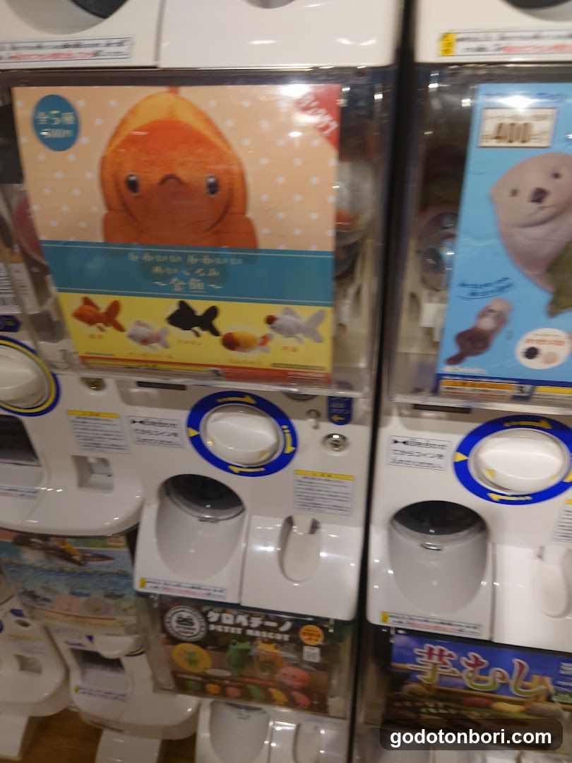 gashacoco Namba Marui (Capsule Toy Store)