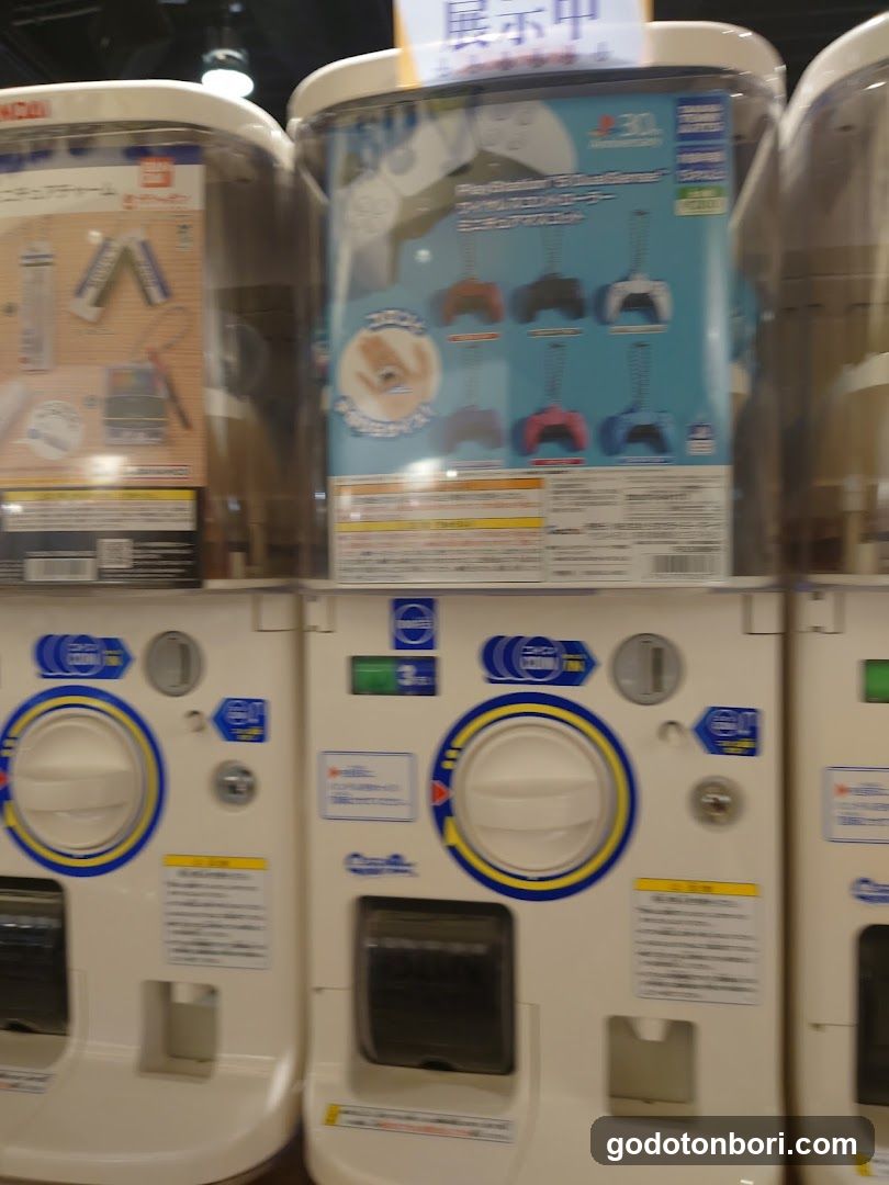 gashacoco Namba Marui (Capsule Toy Store)