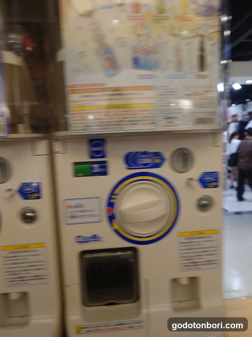 gashacoco Namba Marui (Capsule Toy Store)