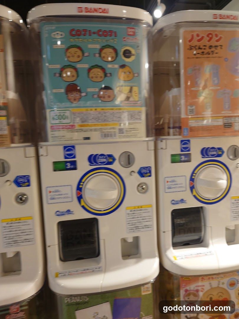 gashacoco Namba Marui (Capsule Toy Store)