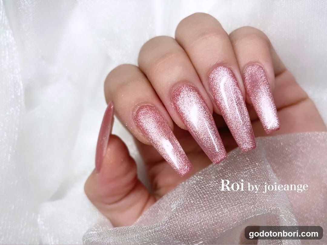 Roi by joieange Nail Salon