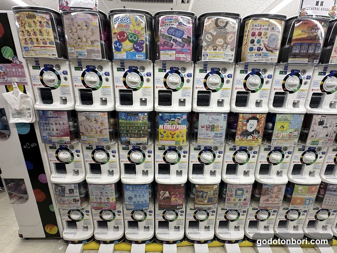 gashacoco Namba Marui (Capsule Toy Store)