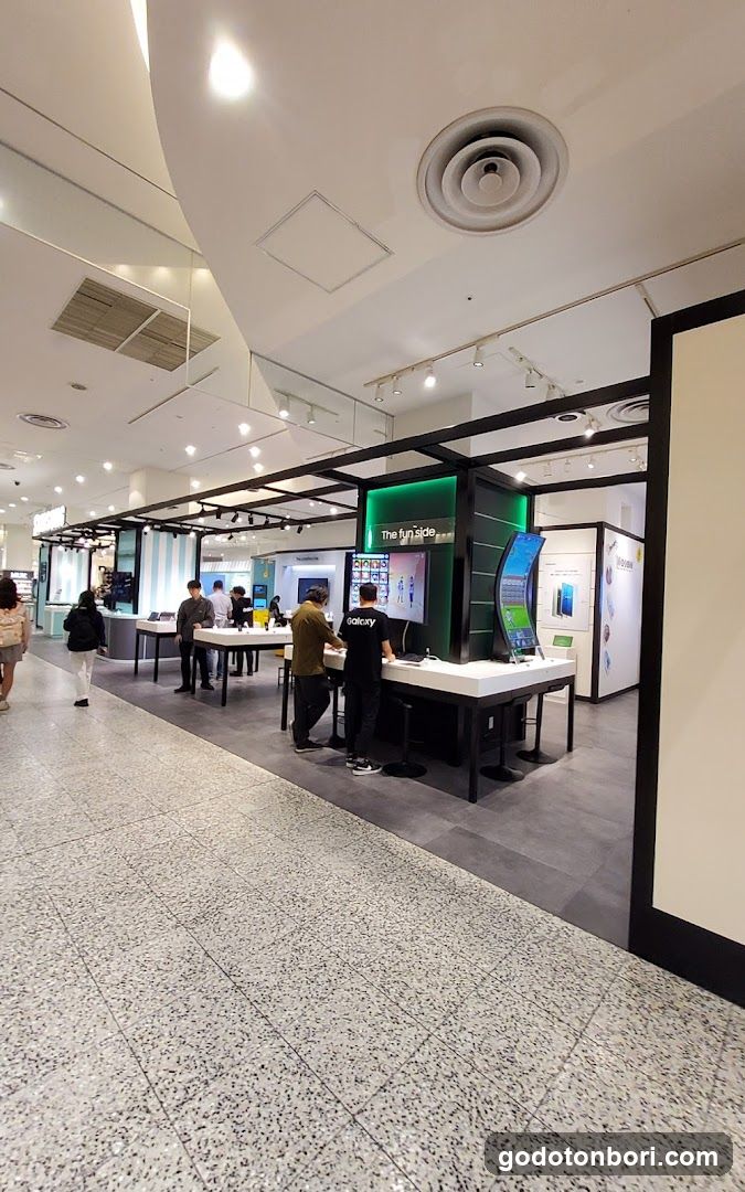 Galaxy Studio Osaka