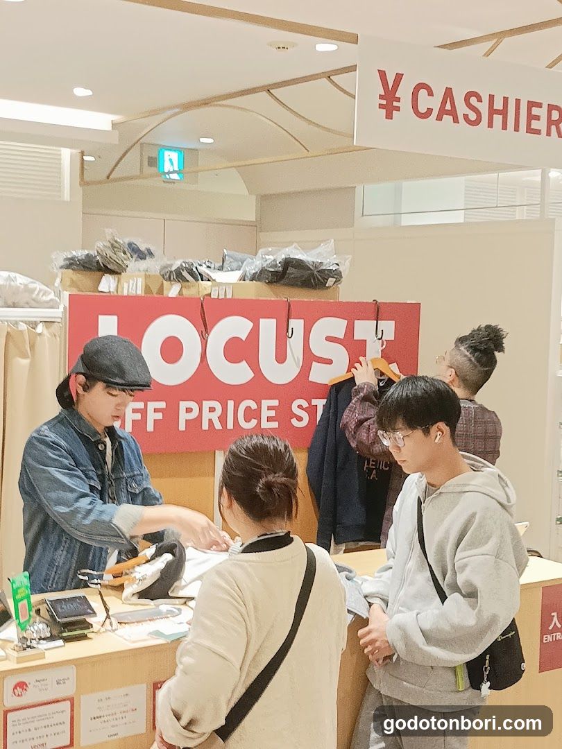 オフプライスストアLOCUST(ローカスト)なんばマルイ店