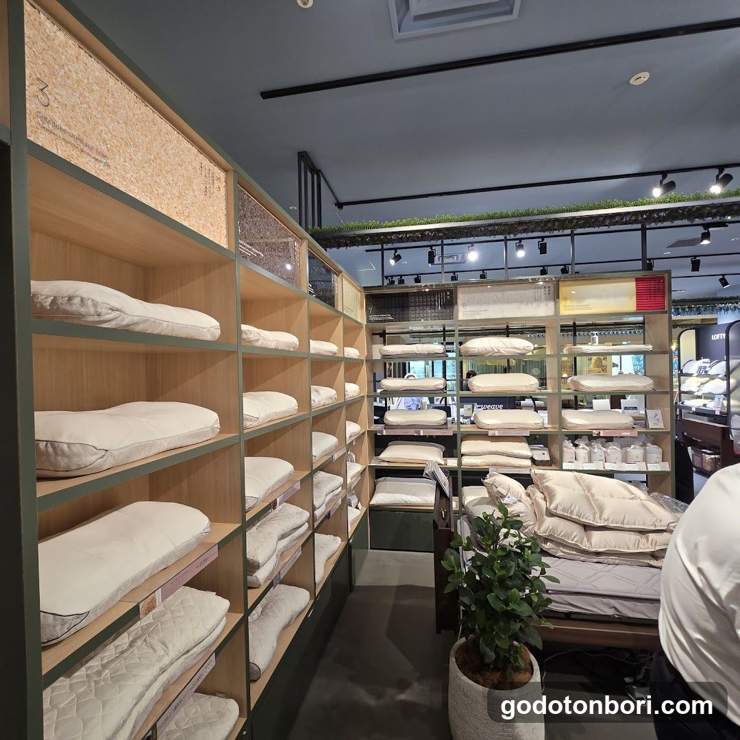 Nihonbashi Nishikawa Daimaru Shinsaibashi store