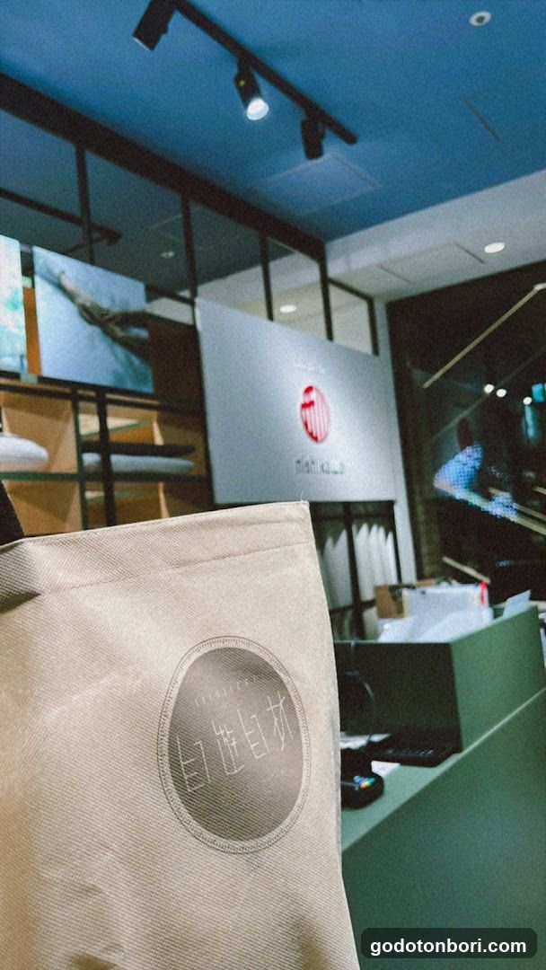Nihonbashi Nishikawa Daimaru Shinsaibashi store
