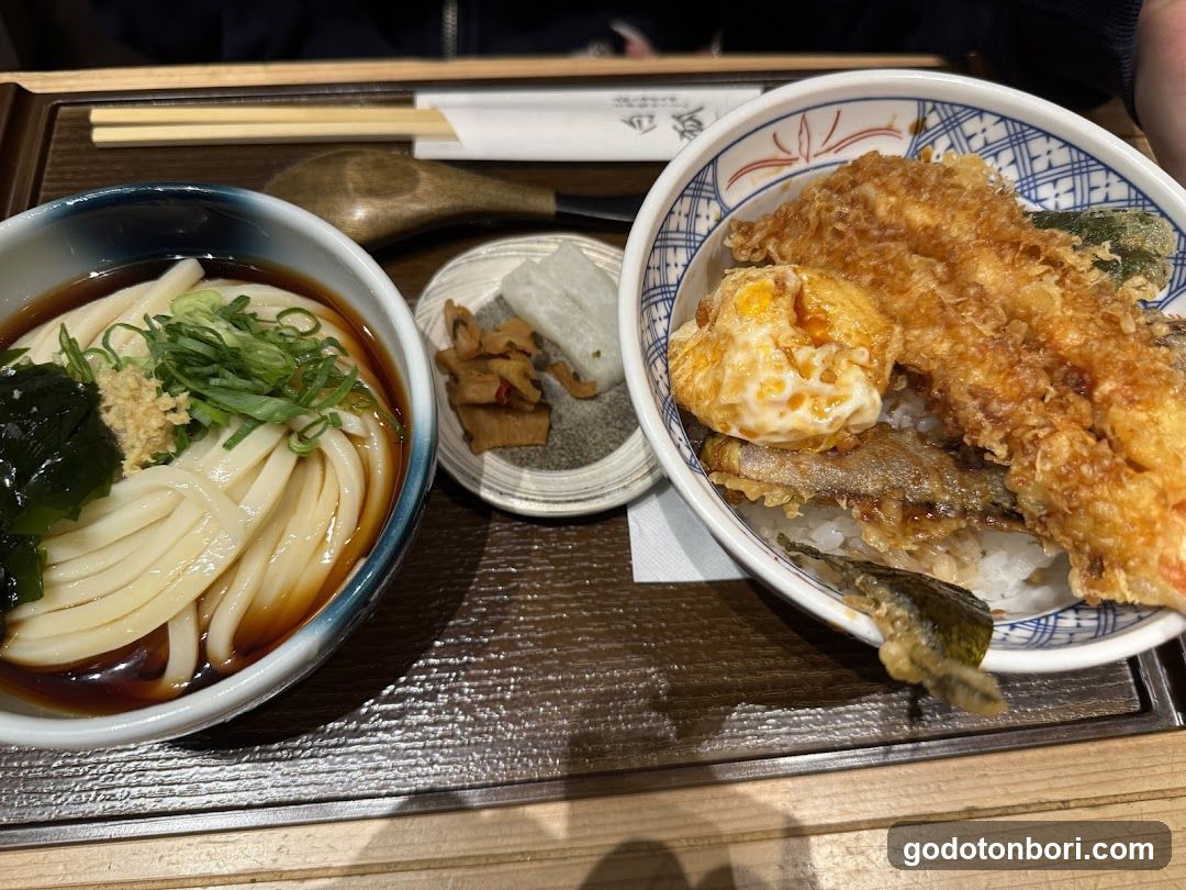 Rakurakuza