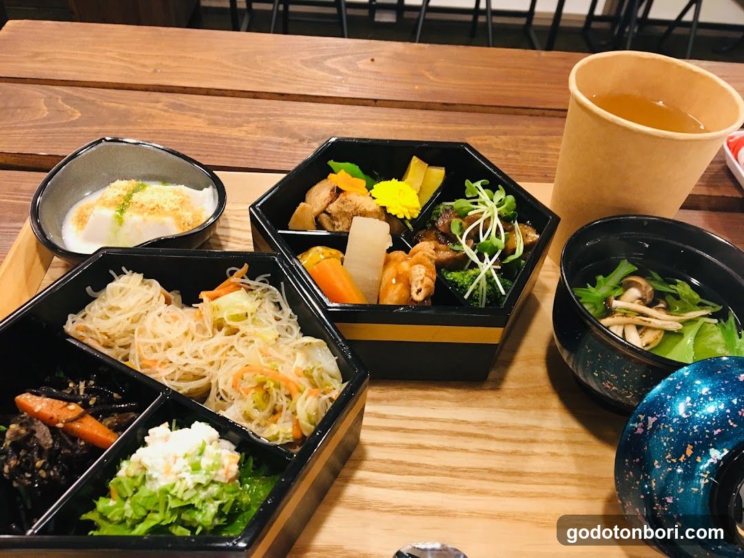 法華素食 fahua susie Oriental Sho-jin Kitchen