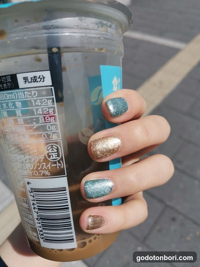 Eyelash & Nail Velar