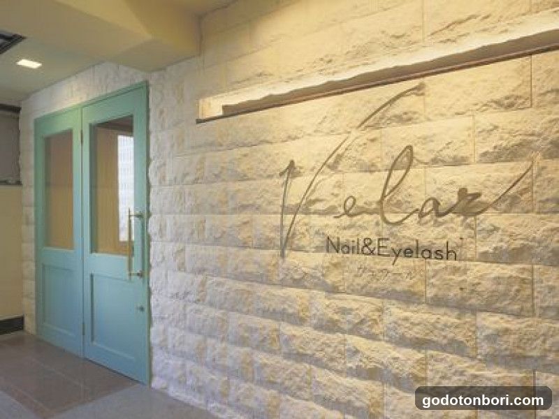 Eyelash & Nail Velar