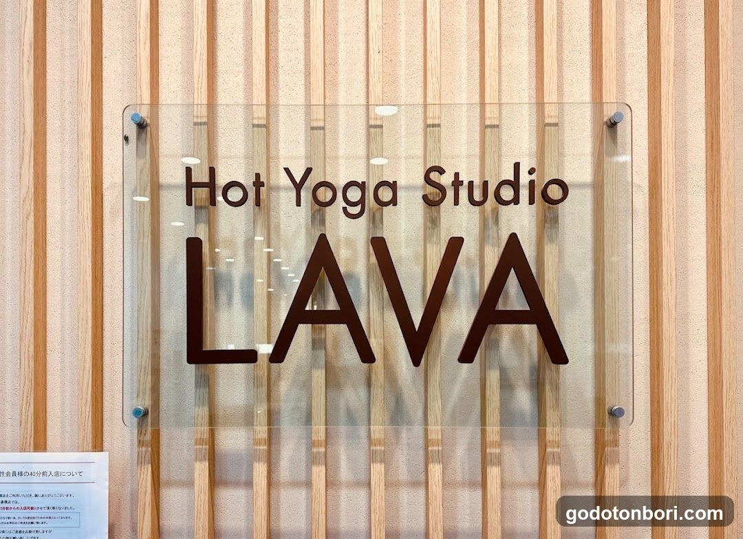 Hot-yoga studio Lava Shinsaibashi