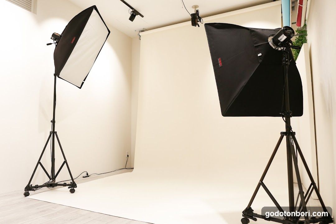Studio 728 Nanba Marui Store