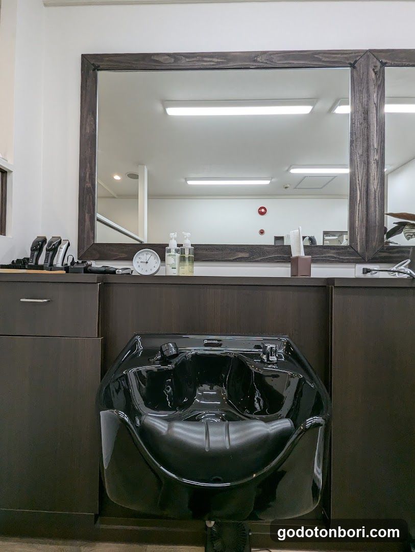 BARBER Suu