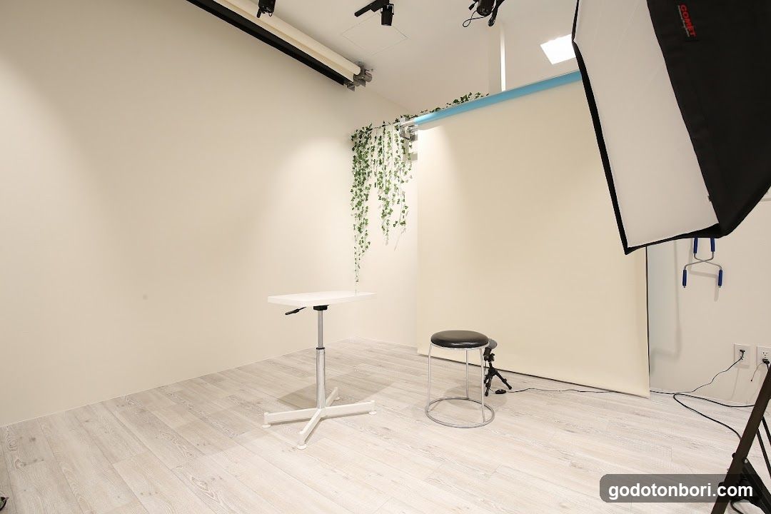 Studio 728 Nanba Marui Store