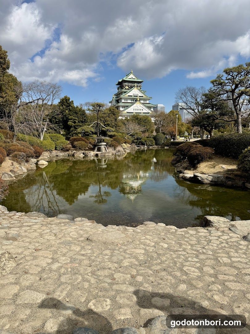 Osaka Walking Tours (Private & Group)