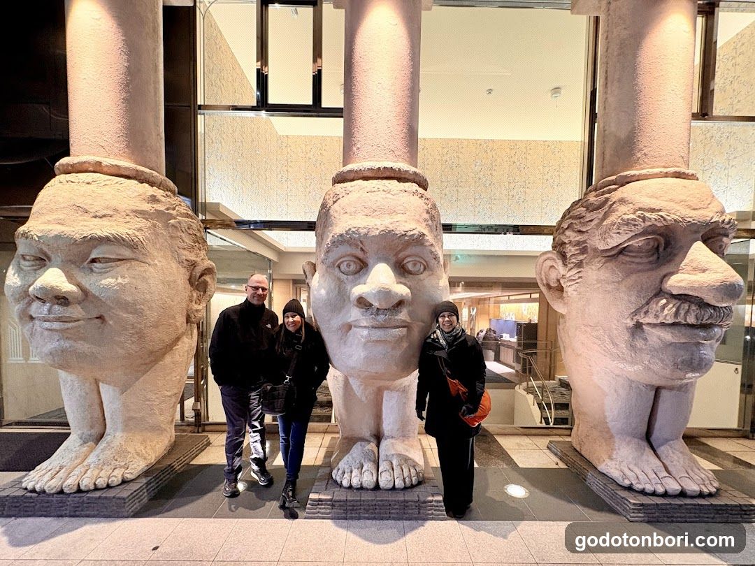 Osaka Walking Tours (Private & Group)