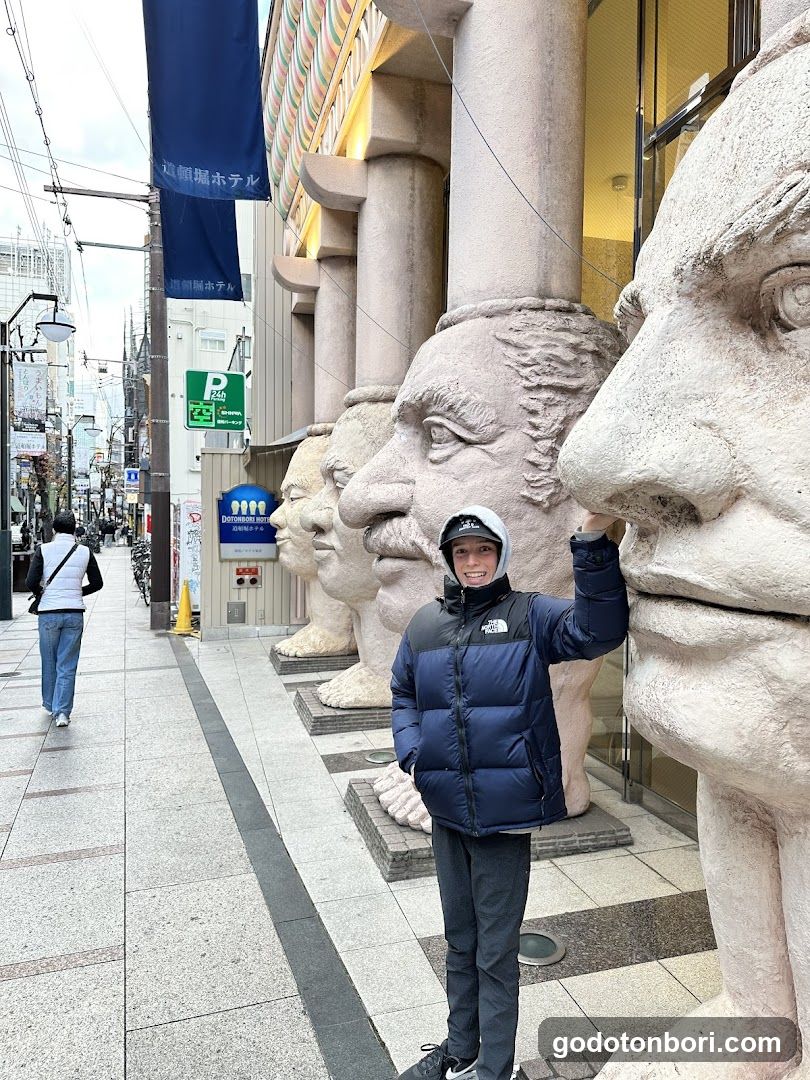 Osaka Walking Tours (Private & Group)