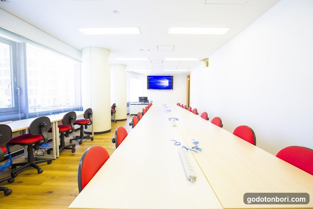 Vantan game Academy Osaka School
