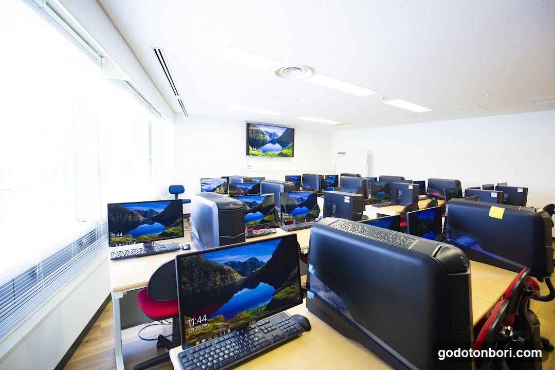 Vantan game Academy Osaka School