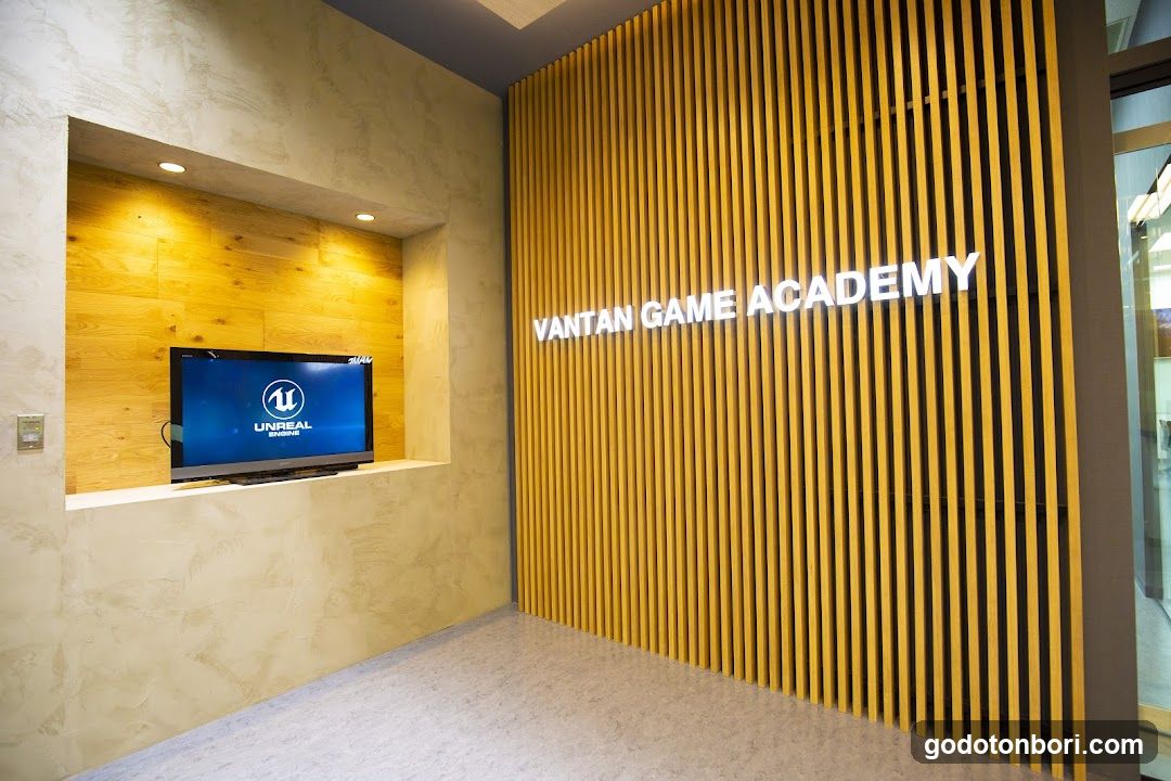 Vantan game Academy Osaka School