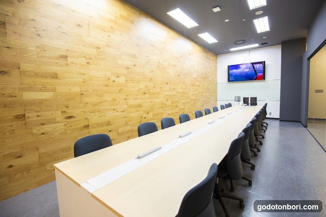 Vantan game Academy Osaka School