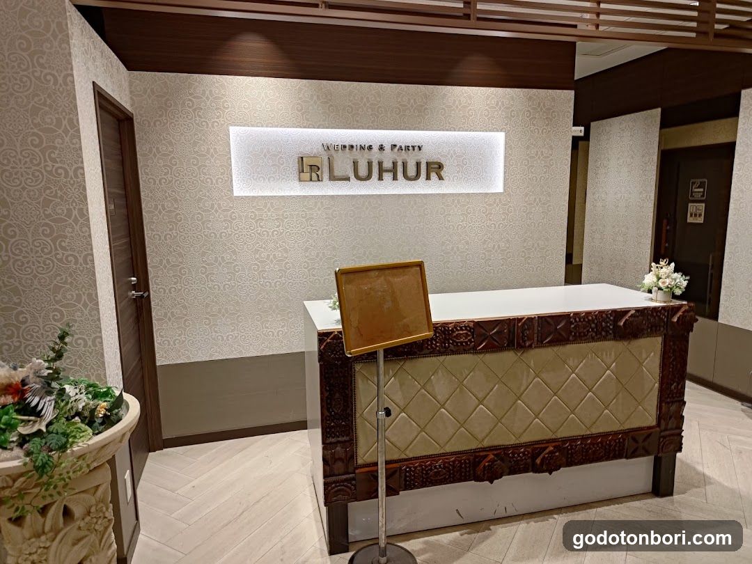 LUHUR Namba Dotonbori