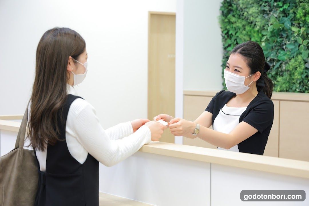 Rushiakurinikkuosakashinsaibashiin