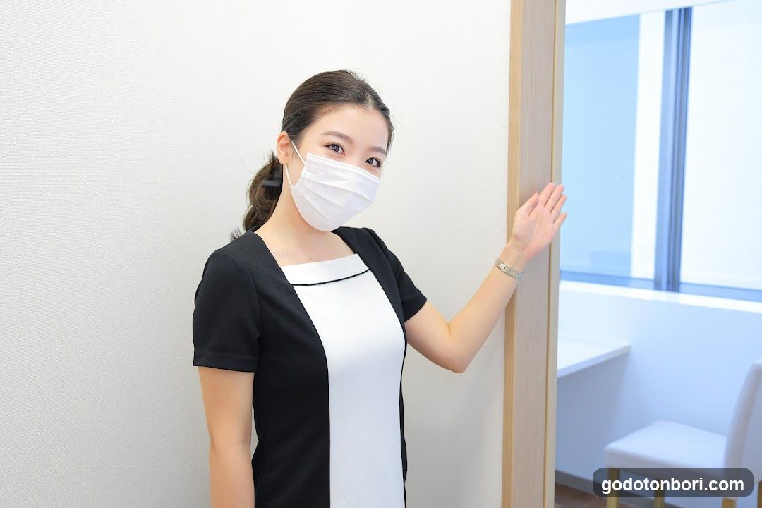 Rushiakurinikkuosakashinsaibashiin