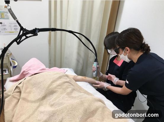 Rushiakurinikkuosakashinsaibashiin