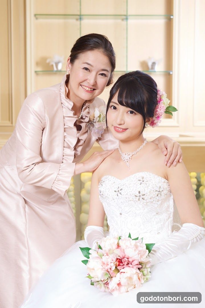 Mama’s Dress