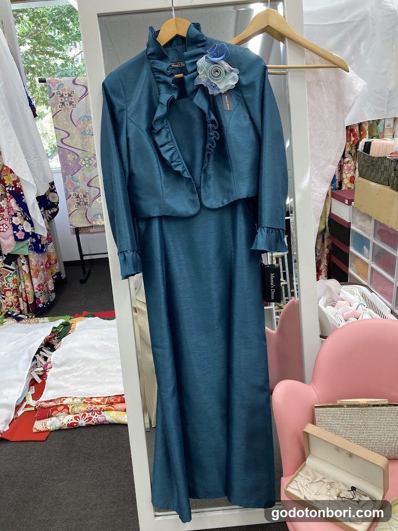 Mama’s Dress