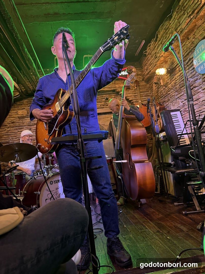 American Music Bar Garth