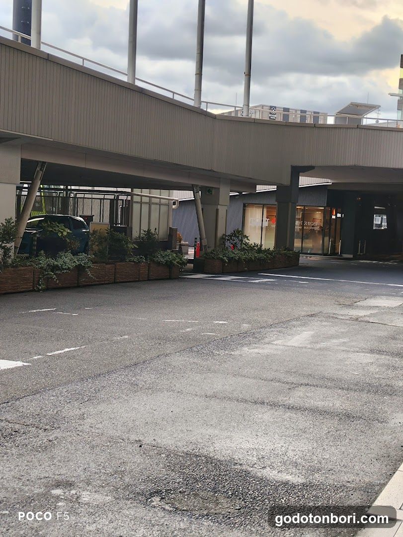 Namba Kosoku Bus Terminal