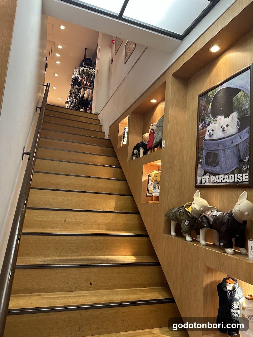 Pet Paradise Shinsaibashi
