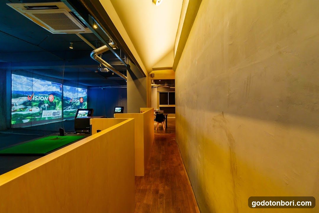Simulation Golf studio Bright