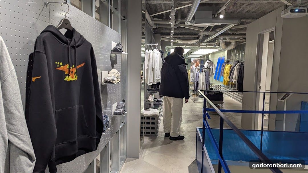 MIZUNO Shop Shinsaibashi