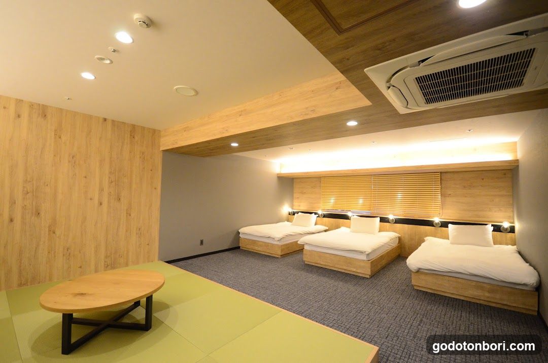 First Cabin Midosuji