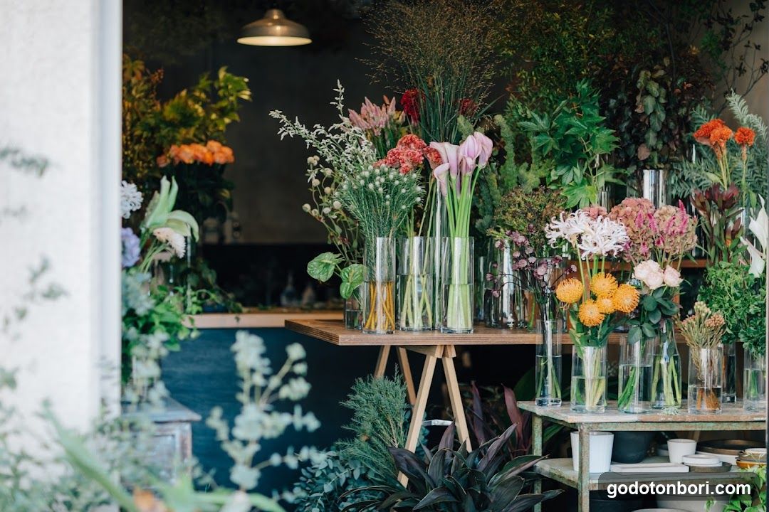 LUVONICAL flower works