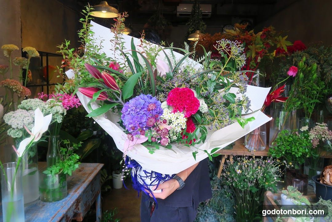 LUVONICAL flower works