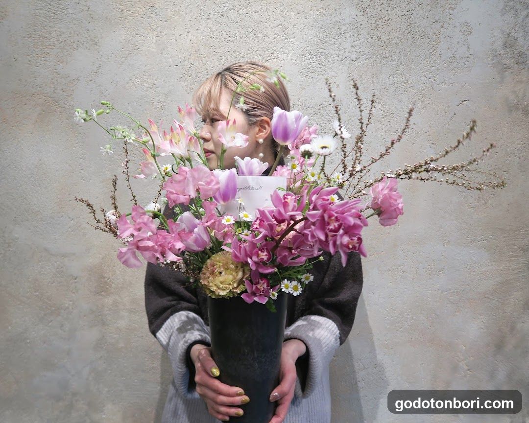 LUVONICAL flower works