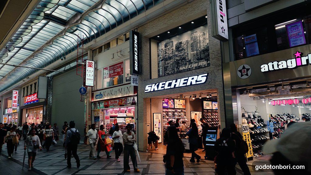 Skechers
