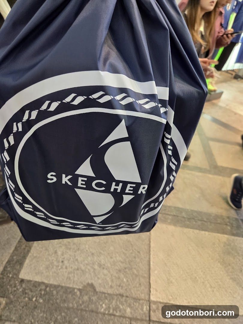 Skechers